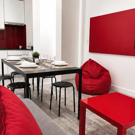 Smart-Tech Plaza Apartment *