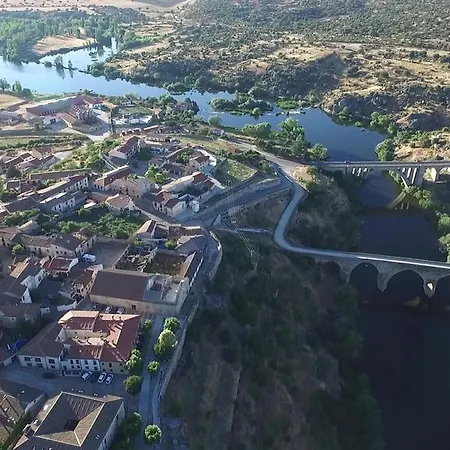 Smart-Tech Plaza Apartment