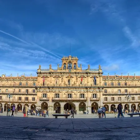 Smart-Tech Plaza Apartment * Salamanca